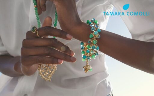 Tamara Comolli Mikado amb logo