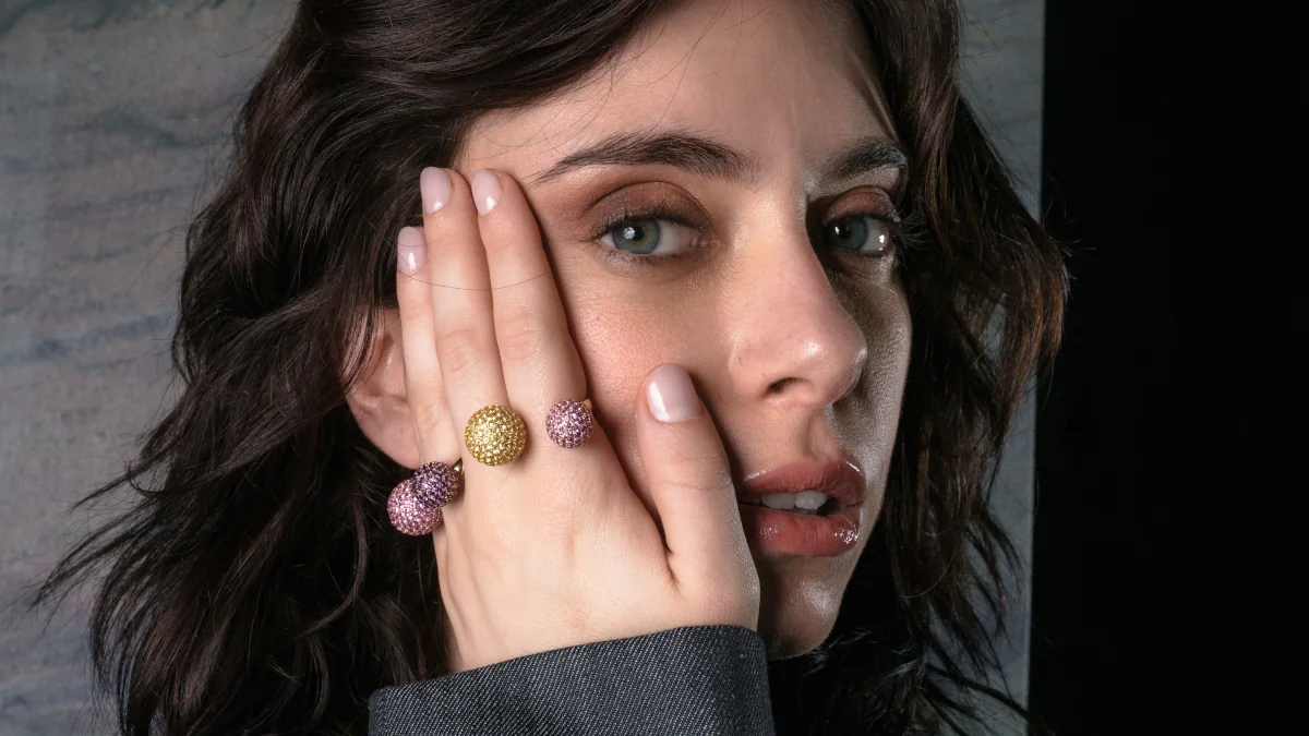 Claudia Riera actriu amb joies de Maison Roca